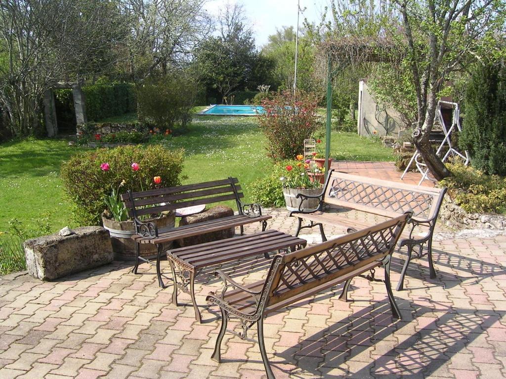 Chez Mamie Et Papi Bed and Breakfast Puynormand Exterior foto